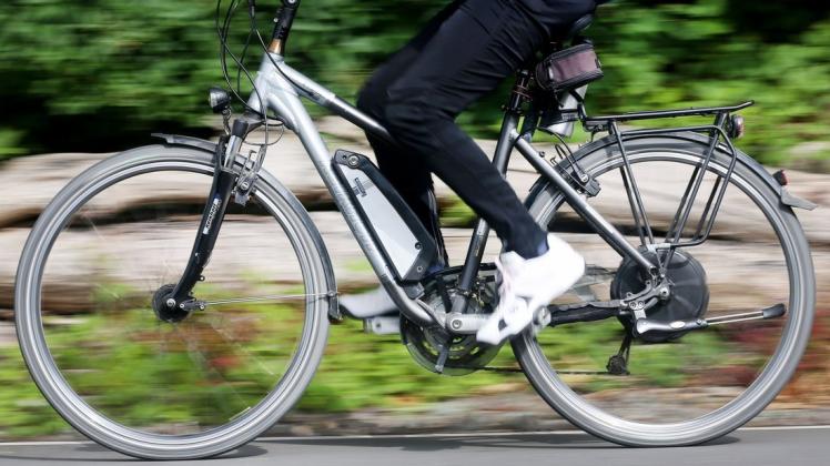 Auch das Stromsparen geht bei längeren Touren mit dem E-Bike dazu: Sonst ist der Akku vor dem Ziel leer. (Symbolfoto)