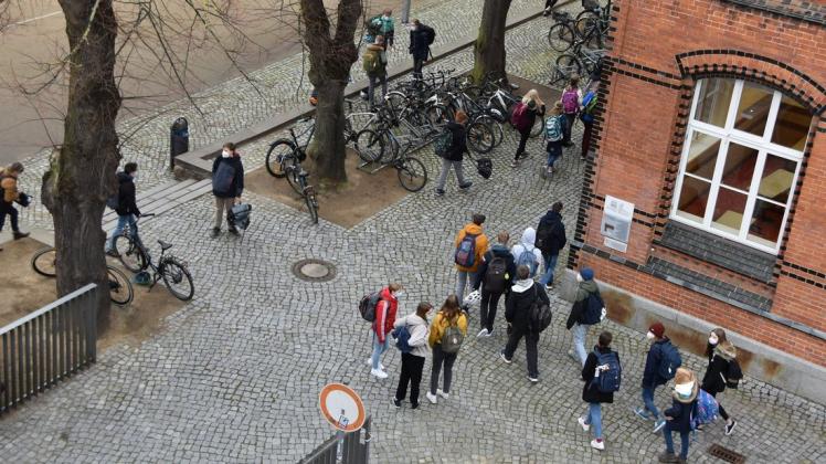 Von Mittwoch an sind Schulen in Nordwestmecklenburg wieder für alle Schüler geöffnet.