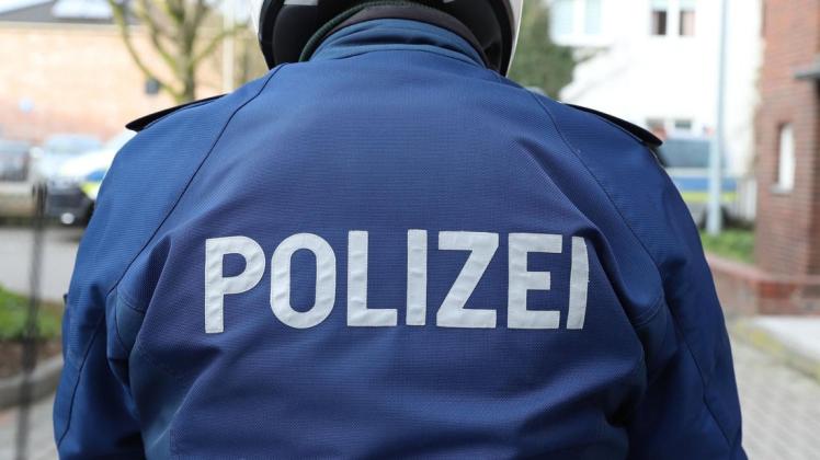 Die Bremer Polizei will in einem Seminar die Zivilcourage stärken. (Symbolfoto)
