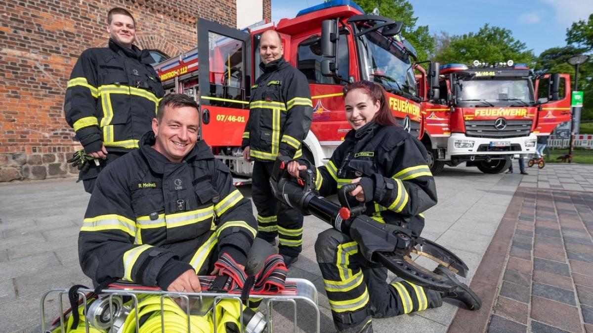 Freiwillige Feuerwehren in Rostock erhalten neue Fahrzeuge SVZ