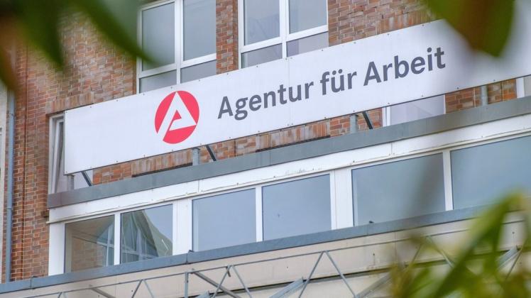 Die Schweriner Arbeitsagentur verzeichnete im Mai 388 weniger Erwerbslose in der Region als im April.