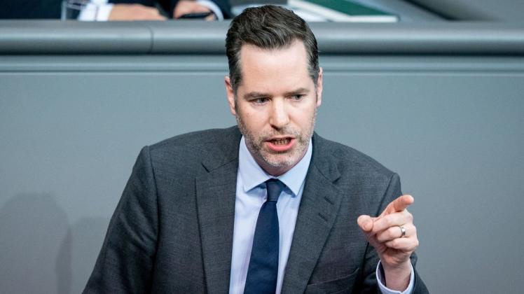 Wird das Bauen im Dorf leichter? Der stellvertretende Vorsitzende der FDP-Bundestagsfraktion Christian Dürr hat mit der Huder FDP über das Baulandmobilisierungsgesetz diskutiert.
