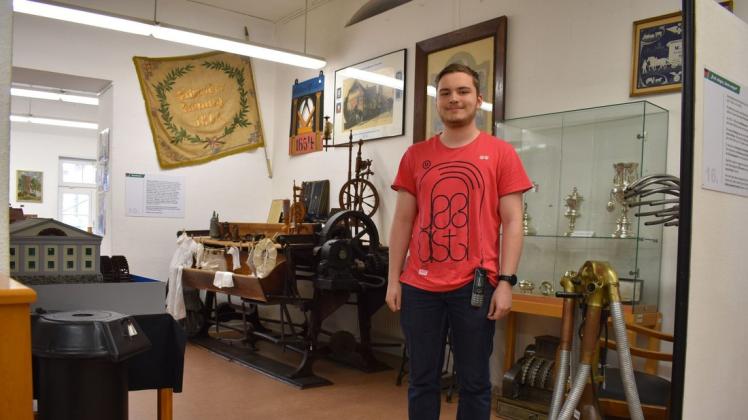 Im Parchimer Stadtmuseum durfte Bufdi Leon Fechner auch die Ausstellung mitgestalten.