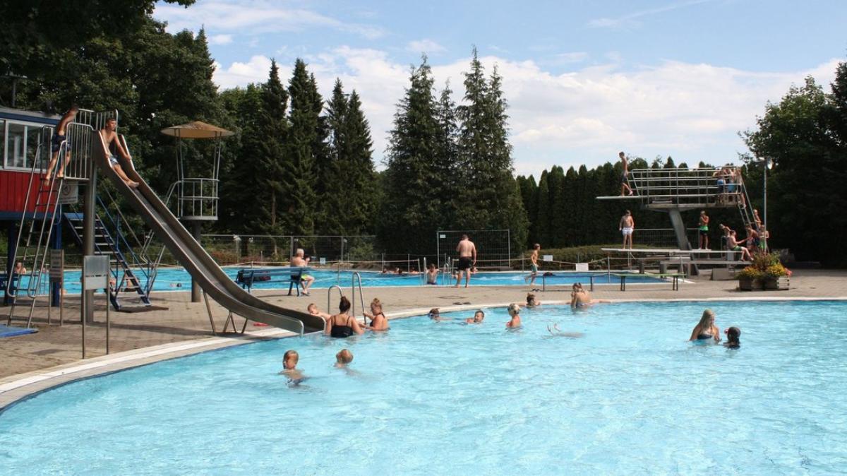 Im Freibad In S gel Soll Bald Oben ohne Schwimmen M glich Sein NOZ