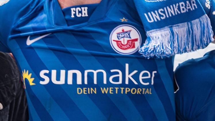 Nicht mehr Sunmaker ziert zu neuen Saison das Trikot des FC Hansa.