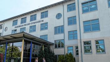 Auch am Friedrich-Franz-Gymnasium beginnen bald die Sommerferien.