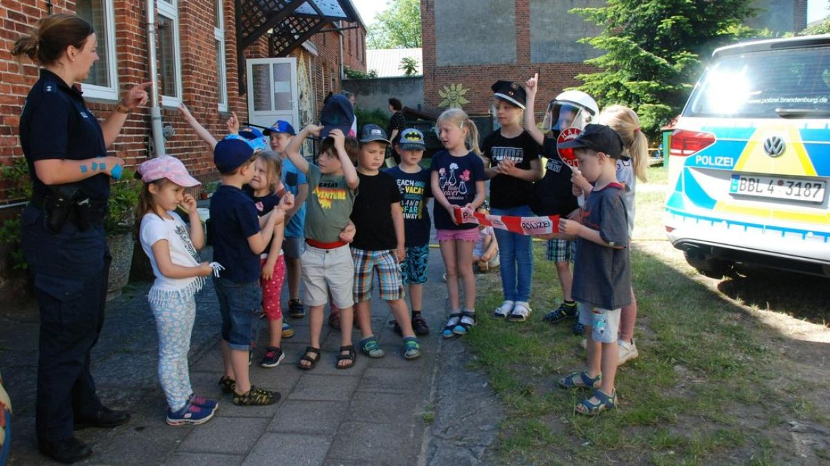 Prävention Für Kinder: Polizei Prignitz Besucht Dallminer Kita | SVZ