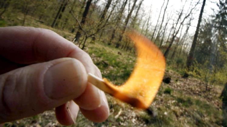 Feuer in jeglicher Form ist tabu. Steigende Temperaturen sorgen für Stress im Wald.