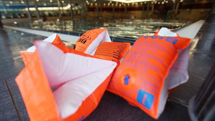 Das Seepferdchen in den Ferien ablegen: Plätze in Schwimmkursen für Kinder sind noch in Gehlsdorf frei.