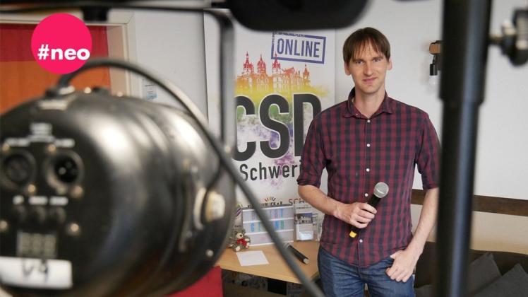 Sebastian Witt vom CSD Schwerin ist bereit für den Online-Pride. Er wird am 26. Juni co-moderieren.