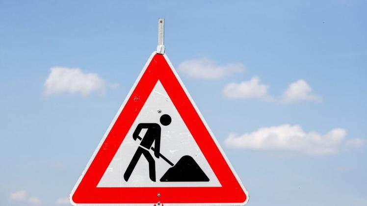 Aufgrund von Arbeiten an einer neuen Straßenunterführung wird die Straße Am Seehafen noch bis 1. Juli halbseitig gesperrt sein.