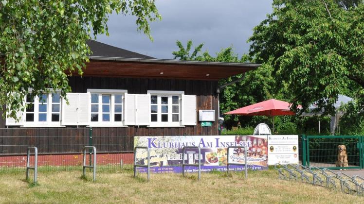 Das Klubhaus am Inselsee wird möglicherweise erst Ende 2022 geschlossen.
