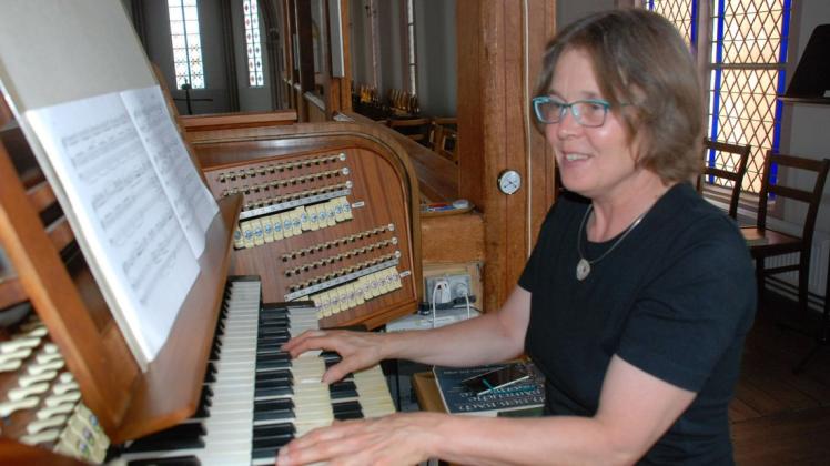 Kantorin Susanne Krau lädt im Juli und August bereits zum 4. Orgelsommer in die Wittenberger Stadtkirche.