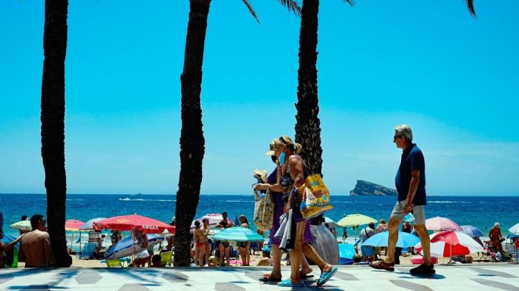 Spanien wird Hochinzidenzgebiet. Was bedeutet das für Urlauber? (Symbolbild) Spanien wird Hochinzidenzgebiet. Was bedeutet das für Urlauber? (Symbolbild)