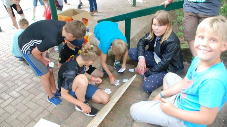 Knifflig waren die Aufgaben, die die Ferienkinder der Gemeinde Karstädt im Sucht-Escaperoom-Spiel lösen mussten.