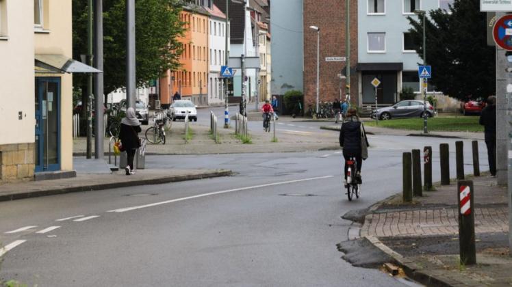 Dem Radentscheid zufolge kaum als Fahrradstraße zu erkennen: die Lyrastraße in Osnabrück.