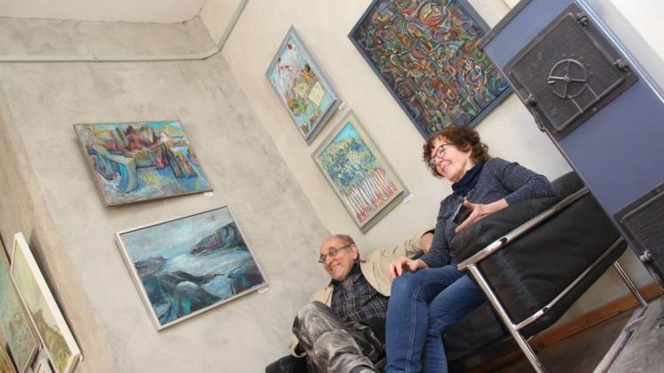 Karl-Werner und Karin Zießnitz sind zufrieden mit den Räumlichkeiten des frisch sanierten Kunsthauses. Nun sollen auch wieder Besucher kommen.