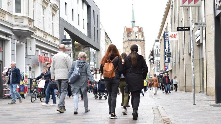 Eine Internetplattform soll dazu beitragen, dass nicht nur die Geschäfte in der Rostocker Innenstadt, sondern auch im Nordwesten voll sind. Eine Internetplattform soll dazu beitragen, dass nicht nur die Geschäfte in der Rostocker Innenstadt, sondern auch im Nordwesten voll sind.