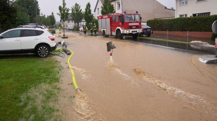 Der Ortskern von Gelsdorf (Kreis Ahrweiler) in Rheinland Pfalz ist nach dem Starkregen überflutet. Die Auswirkungen von Tief "Bernd" sind eine Folge des Klimwandels.