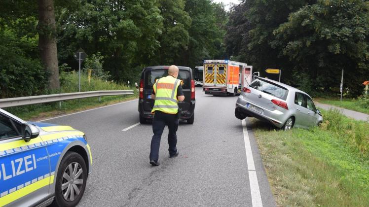 Auffahrunfall Bei Abbiegevorgang Auf Der B76 Bei Schnaap | SHZ