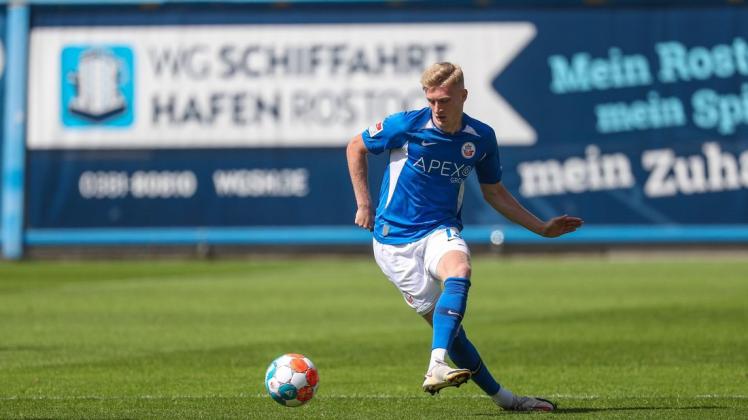 Schon am 1. Spieltag konnte Kevin Schumacher seine ersten Zweitliga-Minuten sammeln. Das kam selbst für den Neuzugang aus der Regionalliga ein wenig überraschend.