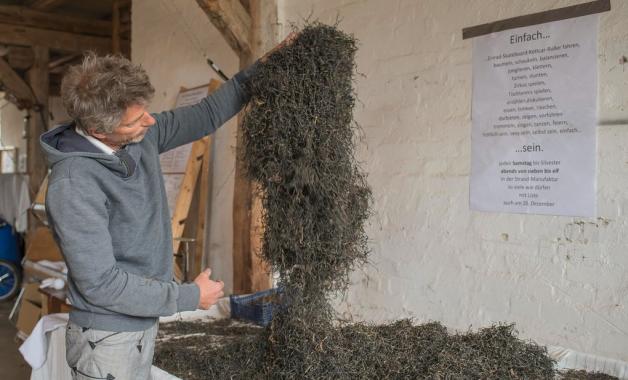 Besuch in der Seegras Manufaktur von Kristian Dittmann in