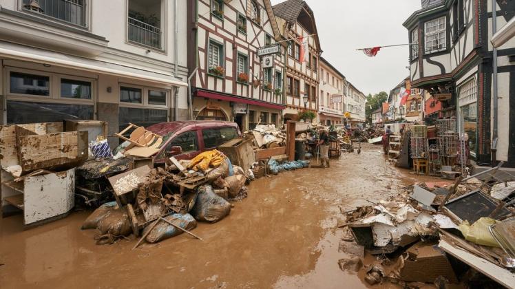Dieses Bild bot sich den Helfern von Eurawasser Nord aus Güstrow bei ihrem Einsatz mitten im Katastrophengebiet in Ahrweiler in Rheinland-Pfalz.