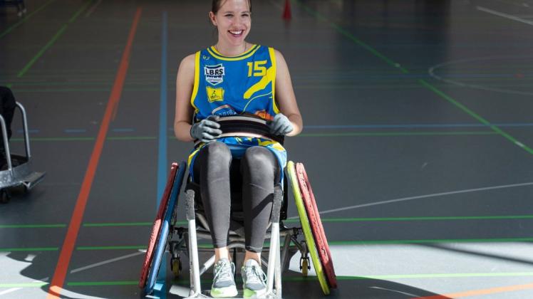 Louisa Grübler hat die Sportart Rollstuhl-Rugby ausprobiert.