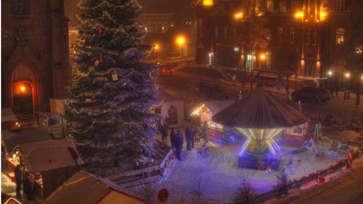 Die Warnemünder hoffen, dass es dieses Jahr wieder einen Weihnachtsmarkt gibt. Er soll wieder auf dem Kirchenplatz stattfinden.