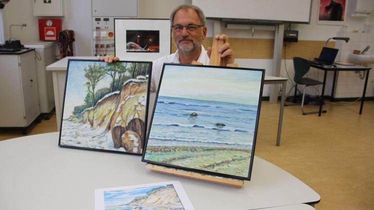 Lehrer Wolfgang Bergt spricht über  Maler aus der Region.