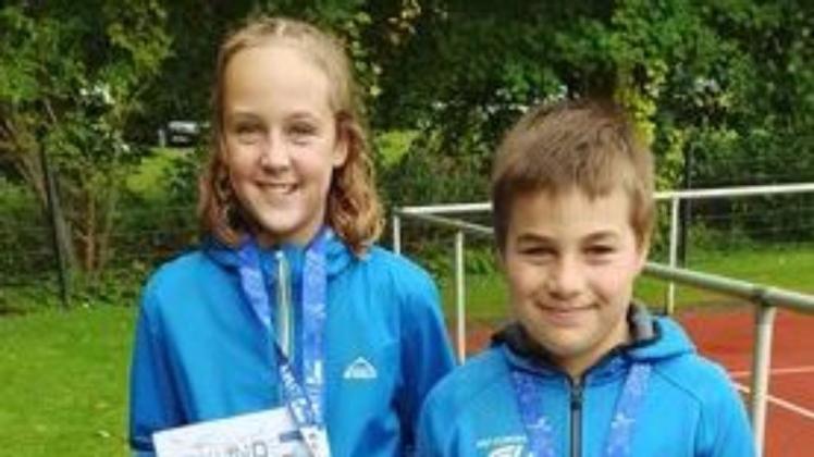 Zwei Medaillengewinner für den Bad Doberaner SV: Julius Adam (r.) mit Gold und Emma Scholz mit Bronze.