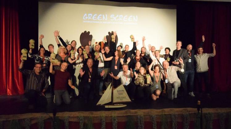 Die Preisträger des 15. Green-Screen-Festivals mit ihren Teams.