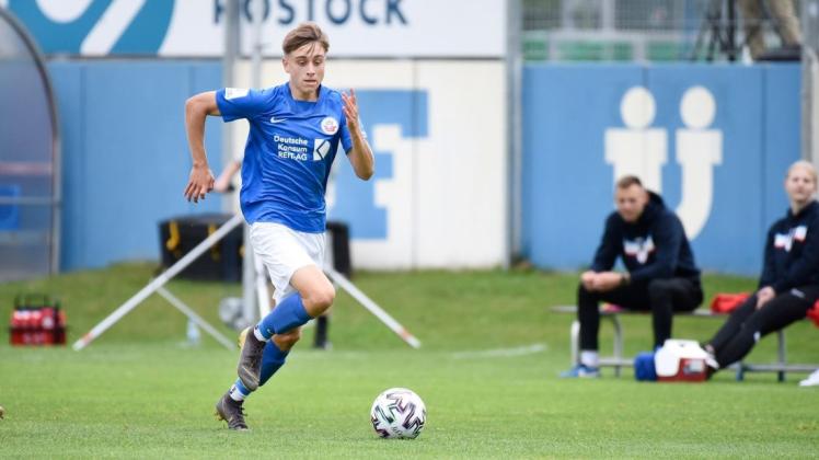 Tim Fürstenau traf zum 1:1 für die B-Junioren des FC Hansa im Bundesliga-Heimspiel gegen den VfL Wolfsburg.