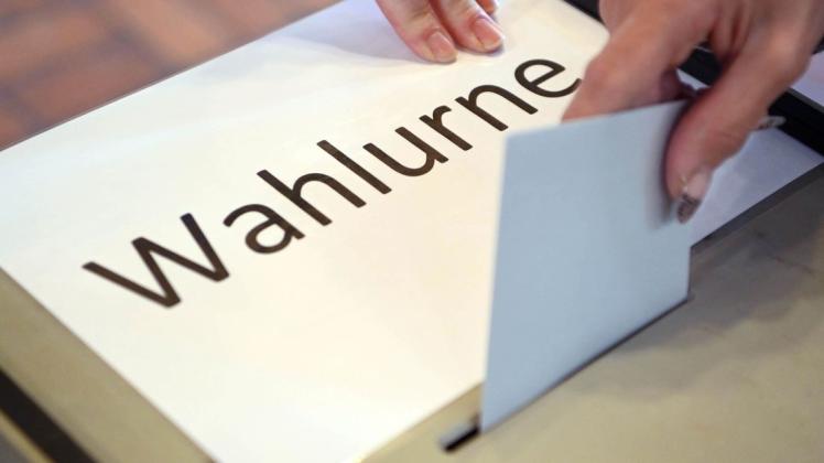 Auf dem Weg zum neuen Bürgermeister: In Plau am See findet am 10. Oktober eine Stichwahl statt. Die Wähler können sich zwischen Sven Hoffmeister (CDU) und Marco Rexin (WLD) entscheiden.