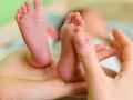 Der RS-Virus ist besonders für Neugeborene und Kleinkinder gefährlich und kann zu einem Krankenhausaufenthalt führen.