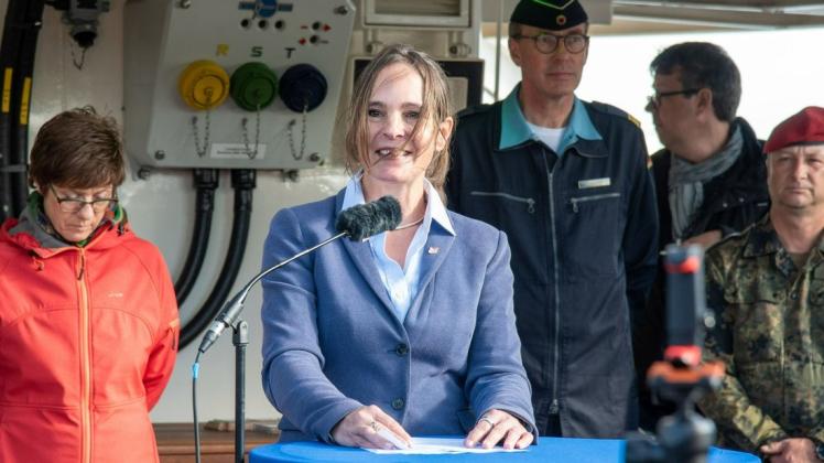 Quickborn Annabell Krämer Bewegende Rückkehr der Gorch Fock SHZ