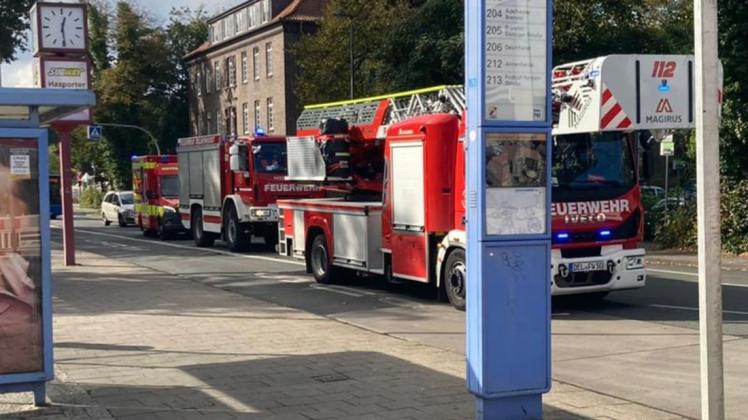 Mehrere Feuerwehrfahrzeuge waren in der Delmenhorster City im Einsatz.