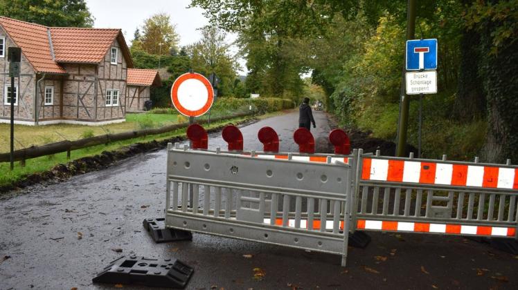 Schönlage wird in Richtung Golchen erneut zu einer Sackgasse. Die Straße wird auf 700 Metern erneuert.