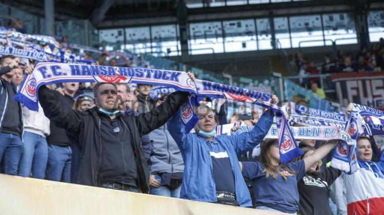 Volle Ränge im Ostseestadion: Am Sonntag gegen den SV Sandhausen werden über 20 000 Fans erwartet, die den FC Hansa zum zweiten Heimsieg brüllen wollen.