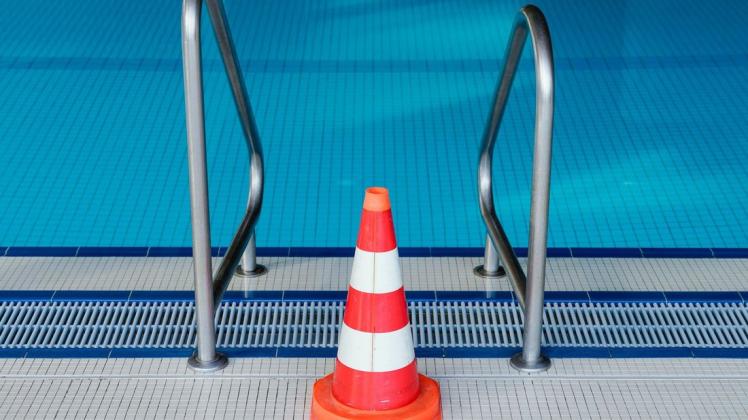 In Hude darf künftig nicht mehr jeder Schwimmer ins Wasser klettern.