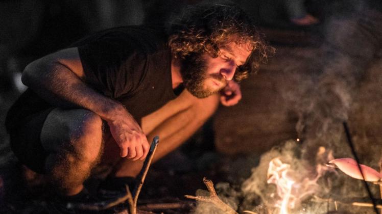 Gründer Fabio Moriondo veranstaltet gemeinsam mit seinem Kollegen Malte Böhmke Überlebenstrainings im Wald. Gründer Fabio Moriondo veranstaltet gemeinsam mit seinem Kollegen Malte Böhmke Überlebenstrainings im Wald.