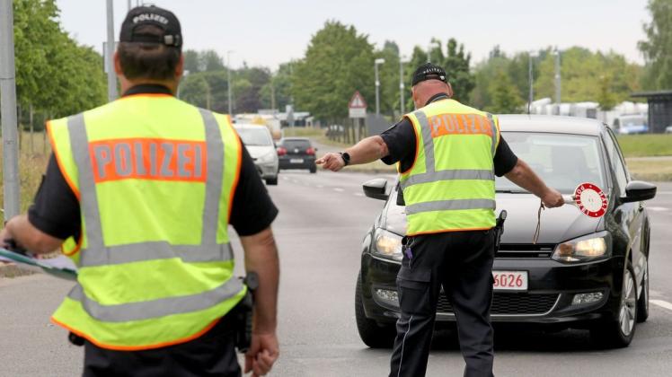 Gegen alle drei Fahrzeugführer wurde Strafanzeige erstattet.