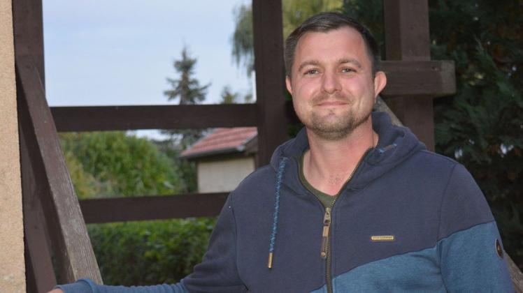 Nach der gewonnenen Wahl wird Frank Holzapfel nun Bürgermeister von Rukieten.