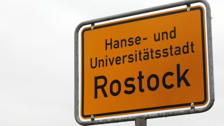 Der ehemalige Professor der Universität Rostock, Franz Daebeler, ist 2016 verstorben.