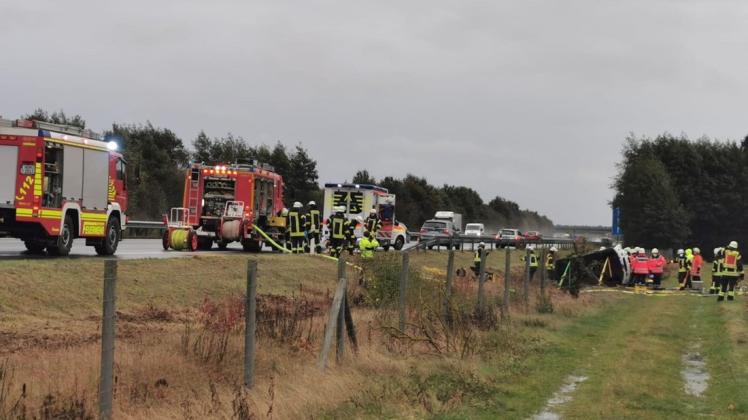Auf der A31 bei Lingen kam es am Donnerstagmorgen zu einem schweren Verkehrsunfall.