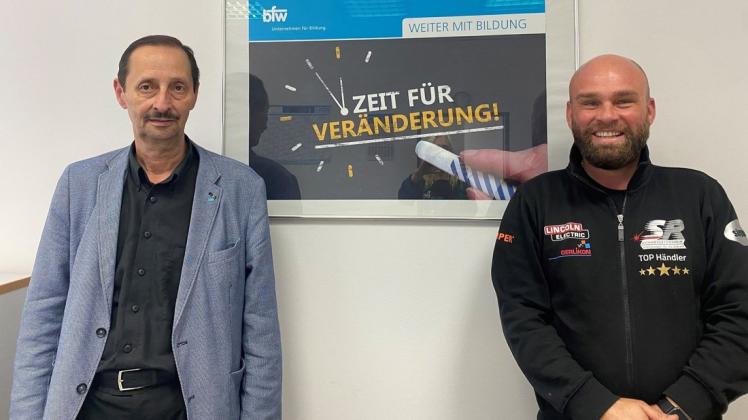 "Zeit für Veränderung" lautet der Slogan des Metalday in Bremen, der von Peter Brandt, BFW-Einrichtungsleiter in Bremen und Christian Schütze, Geschäftsführer SR Schweißtechnik, organisiert wurde.