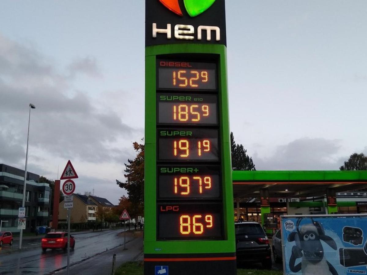 Tankstelle zeigt falsche Preise an und lsst die Kunden zahlen