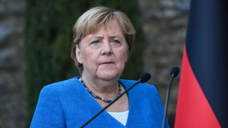 Eine neue Biografie über Angela Merkels Kanzlerschaft erscheint. Kritiker finden eine Reihe von Unwahrheiten darin.