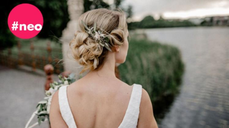 Eine Braut am Schweriner Burgsee. Nicht jeder heiratet in den 20ern.
