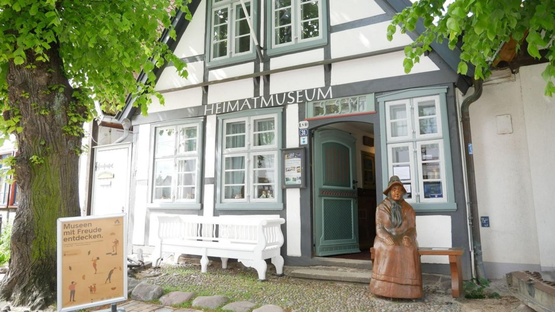 Kita-Kinder erobern das Heimatmuseum Warnemünde